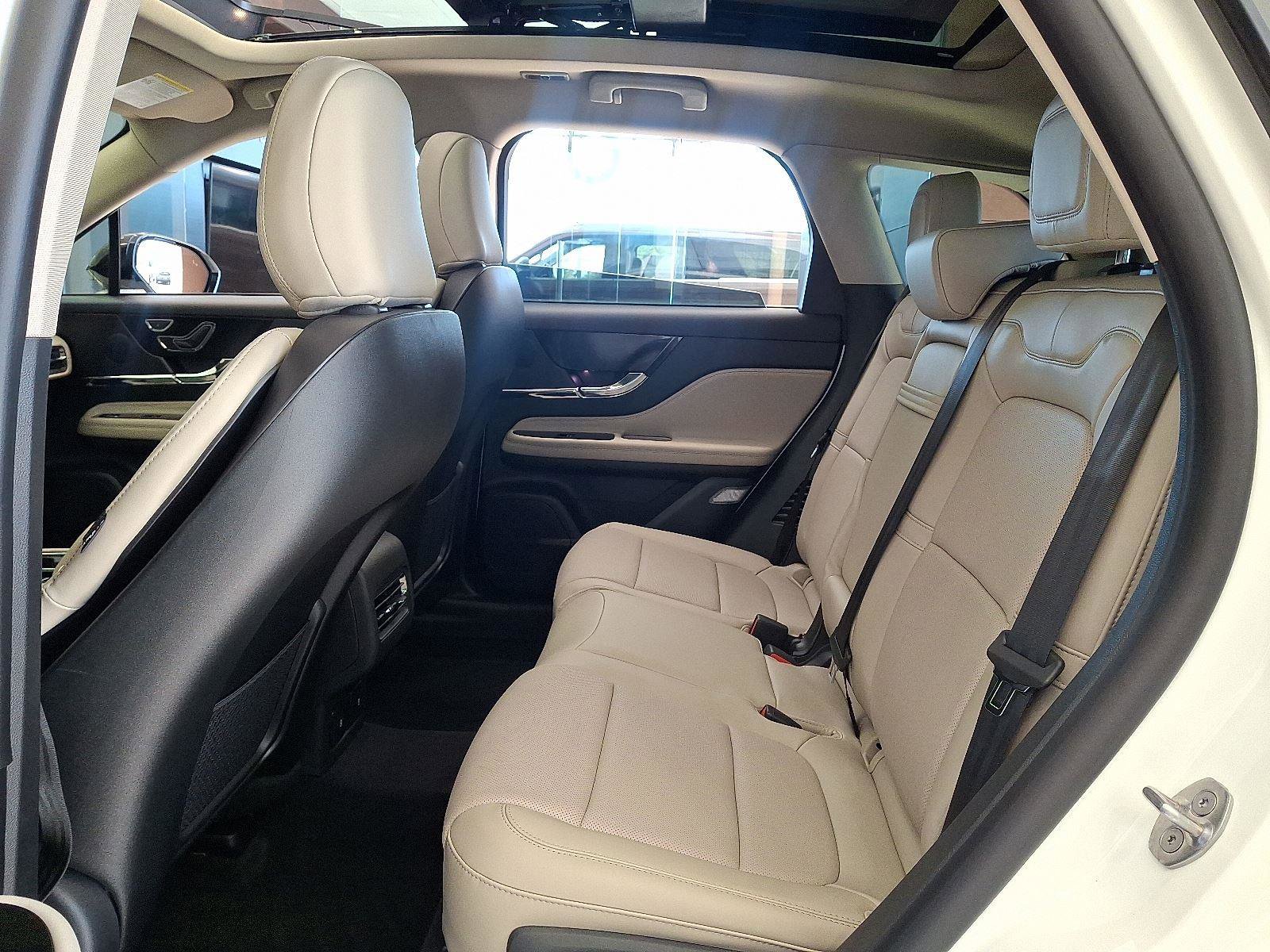 New 2026 Lincoln Corsair Reserve w/ Jet Appearance Package image 6