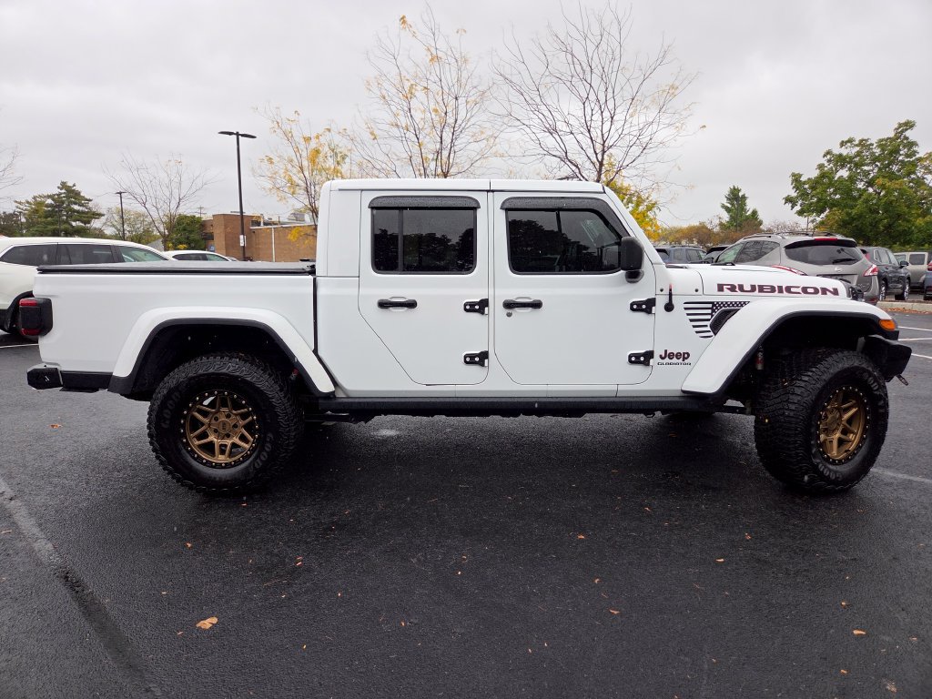 Used 2020 Jeep Gladiator Rubicon w/ Advanced Safety Group AWD/4WD image 24