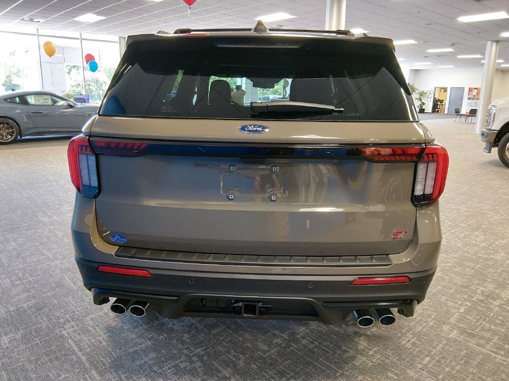 New 2026 Ford Explorer ST w/ Sun And Sound Package AWD/4WD image 5