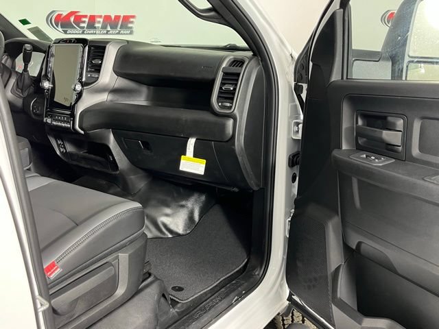 New 2026 RAM 3500 Tradesman AWD/4WD image 28