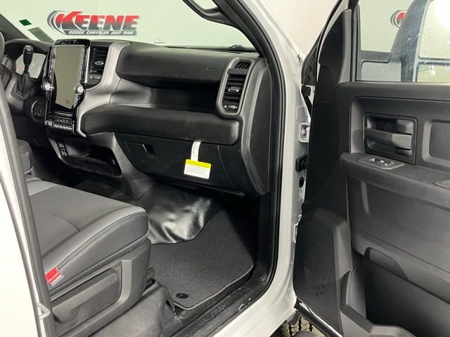 New 2026 RAM 3500 Tradesman AWD/4WD image 28