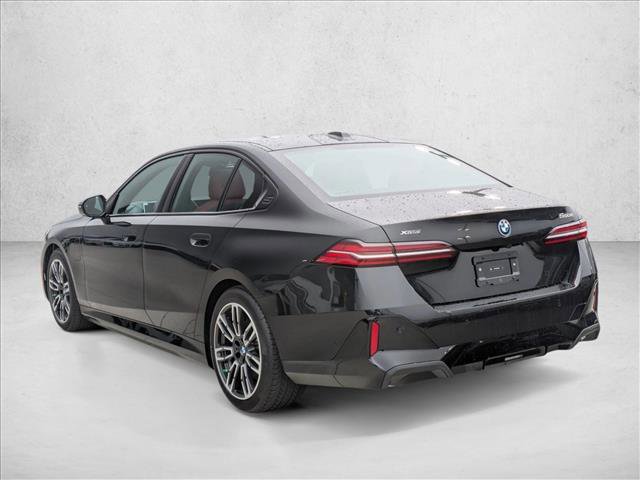 New 2026 BMW 550e xDrive AWD/4WD image 9