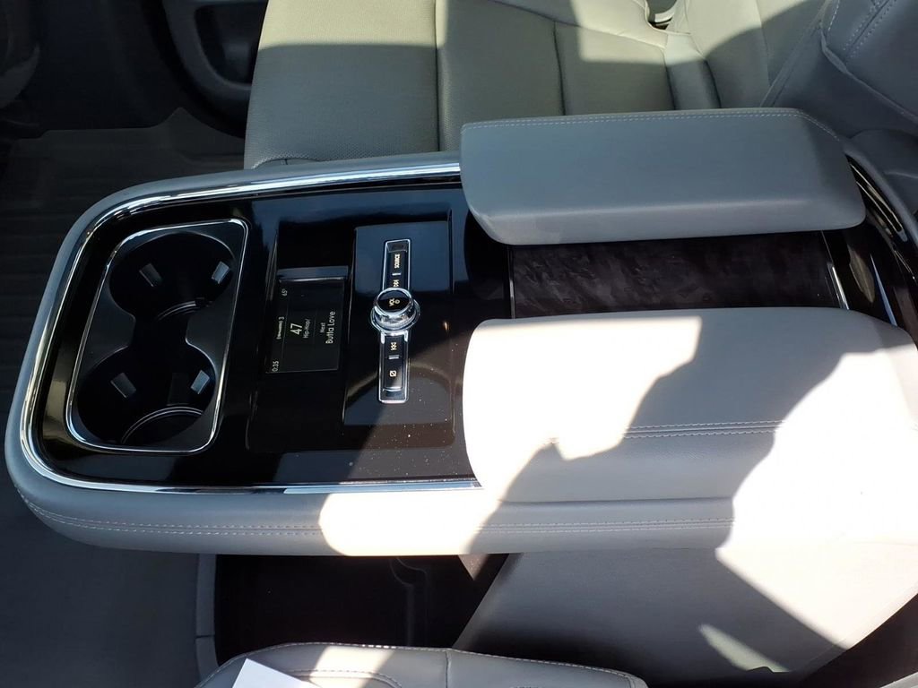 Used 2021 Lincoln Navigator Reserve w/ Luxury Package AWD/4WD image 14