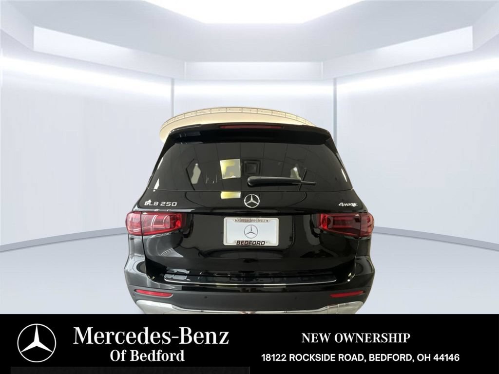 Used 2026 Mercedes-Benz GLB 250 4MATIC image 6