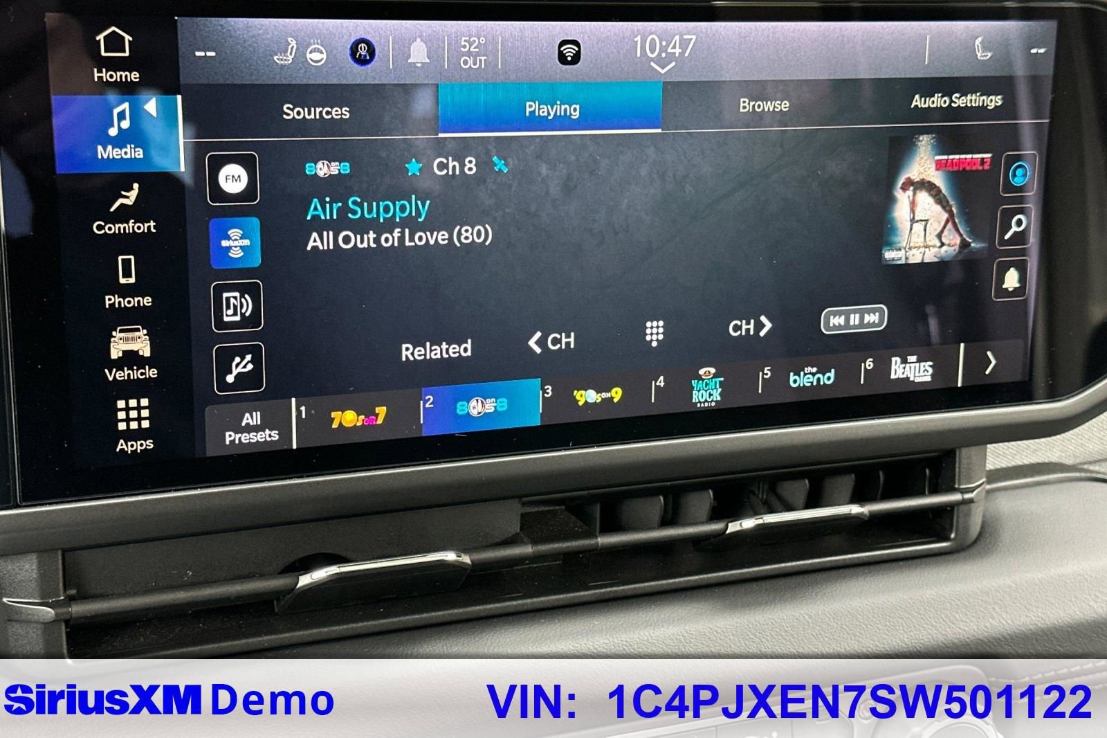 Used 2025 Jeep Wrangler Sahara image 28