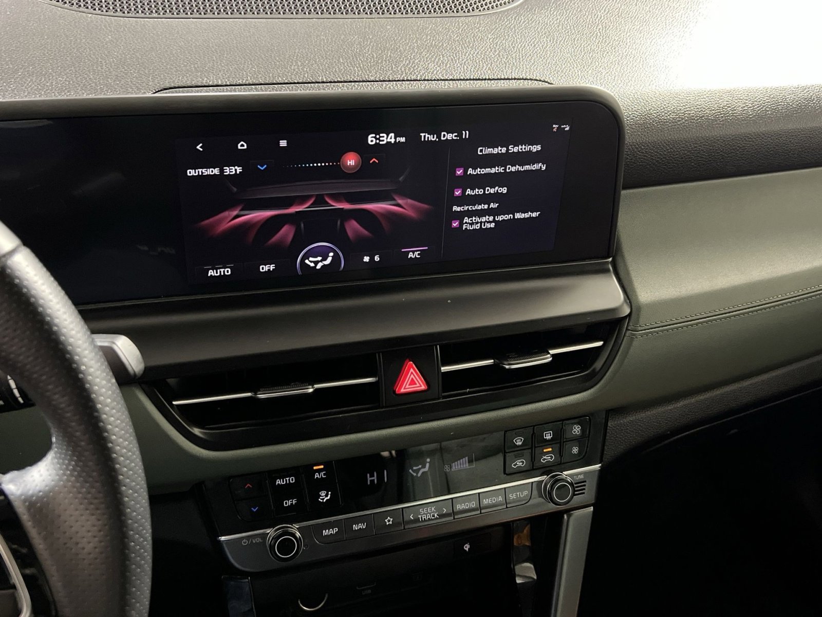 Used 2025 Kia Seltos SX w/ SX Sunroof Package image 19