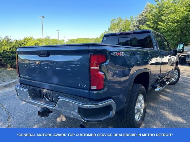 Used 2025 Chevrolet Silverado 2500 LTZ w/ LTZ Premium Package AWD/4WD image 3