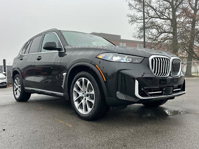 New 2026 BMW X5 xDrive40i w/ Premium Package image 1