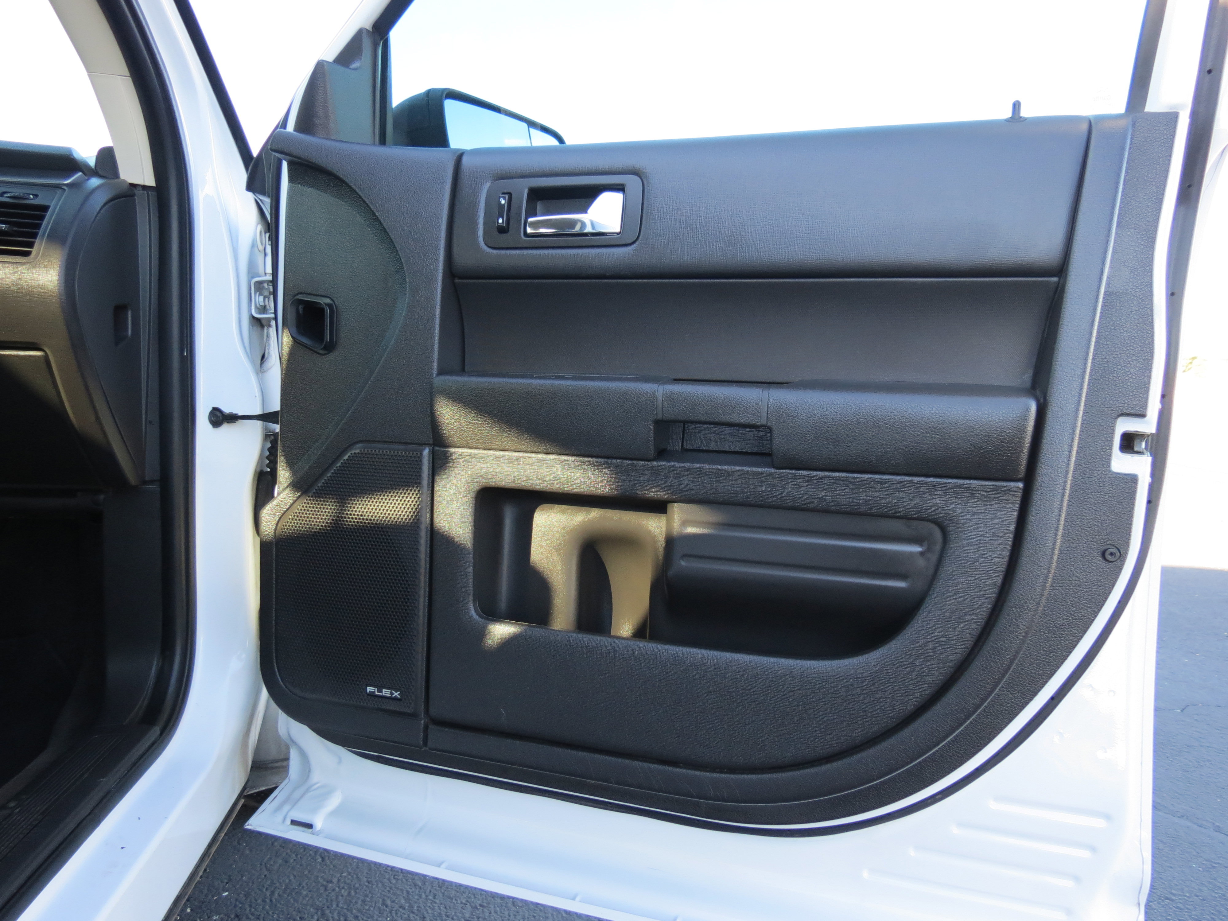 Used 2018 Ford Flex SE image 21