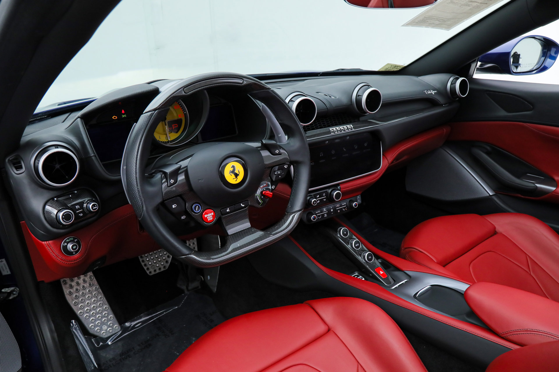 Certified 2019 Ferrari Portofino image 4