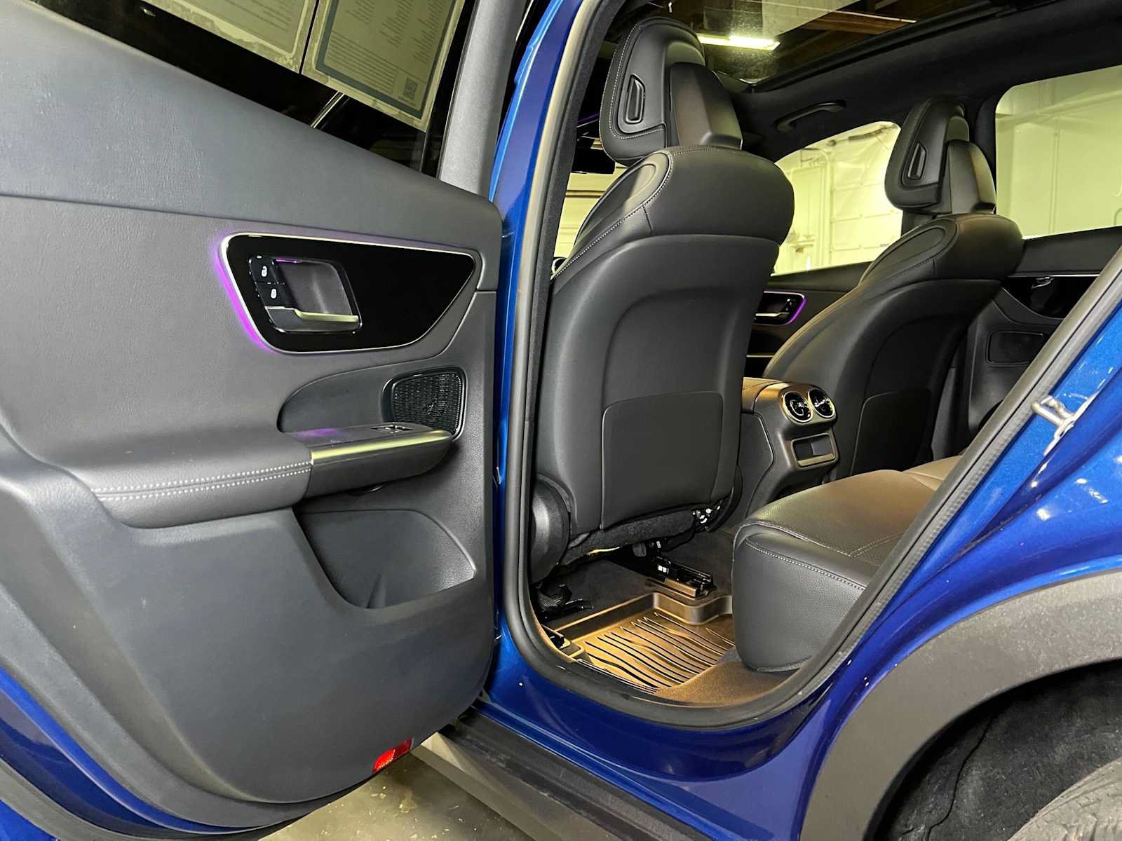 Certified 2026 Mercedes-Benz GLC 300 4MATIC image 18