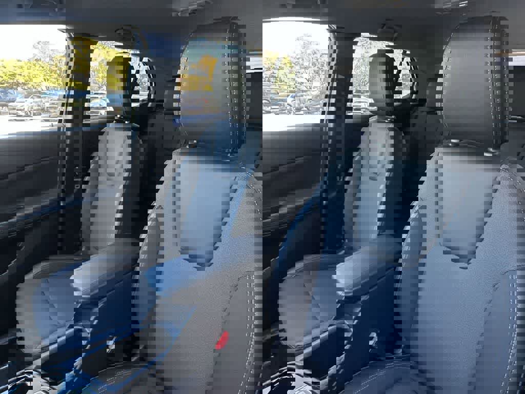 Used 2023 Buick Encore GX Select w/ Sport Touring Package image 14