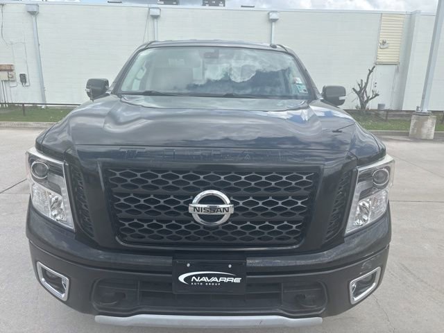 Used 2019 Nissan Titan PRO-4X AWD/4WD image 4