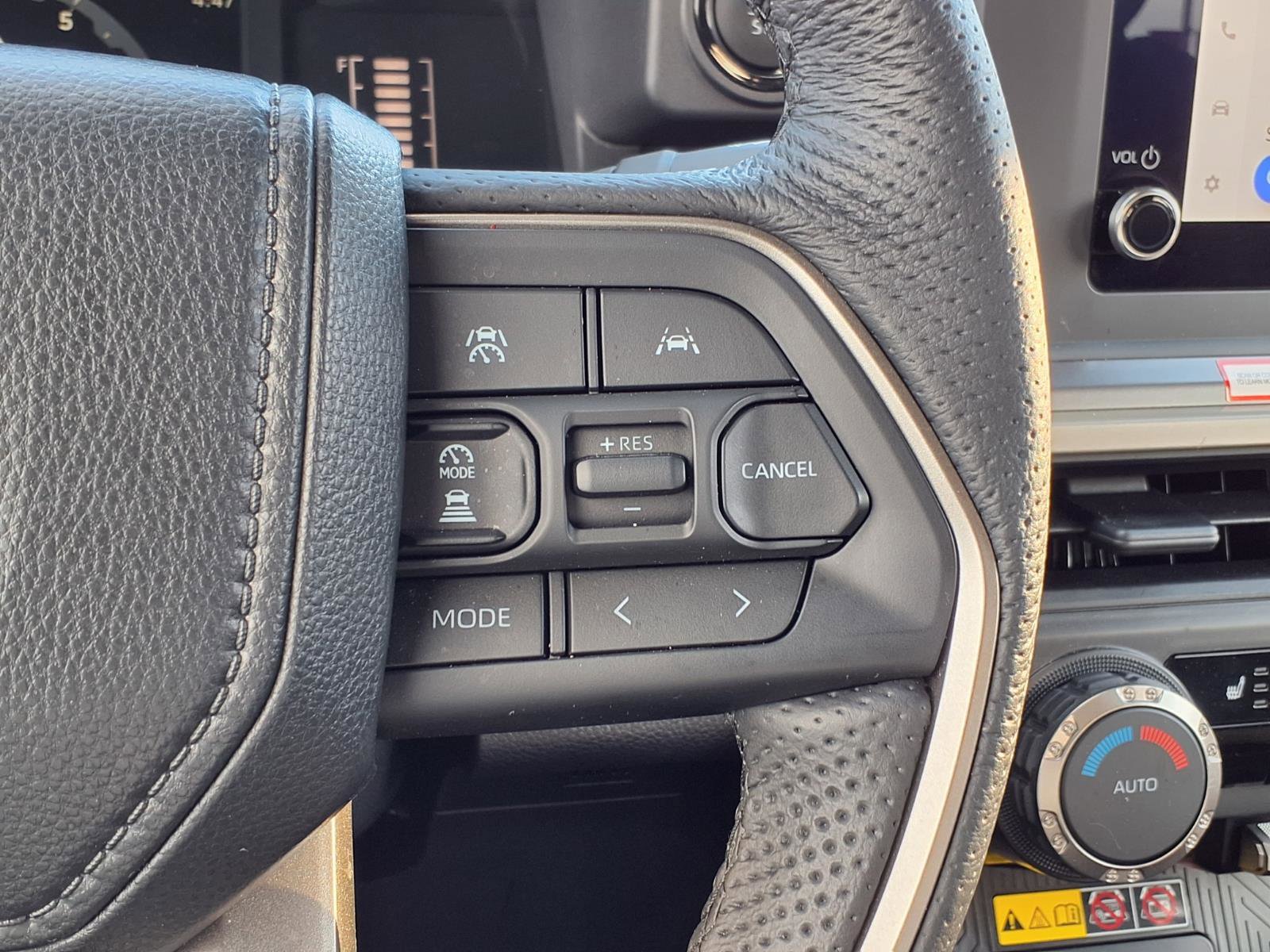 Certified 2025 Toyota Tacoma SR5 w/ SR5 Upgrade Package image 20