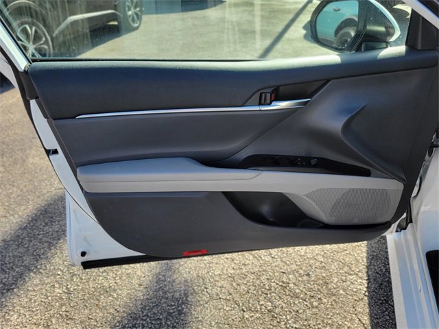 Used 2022 Toyota Camry LE image 15