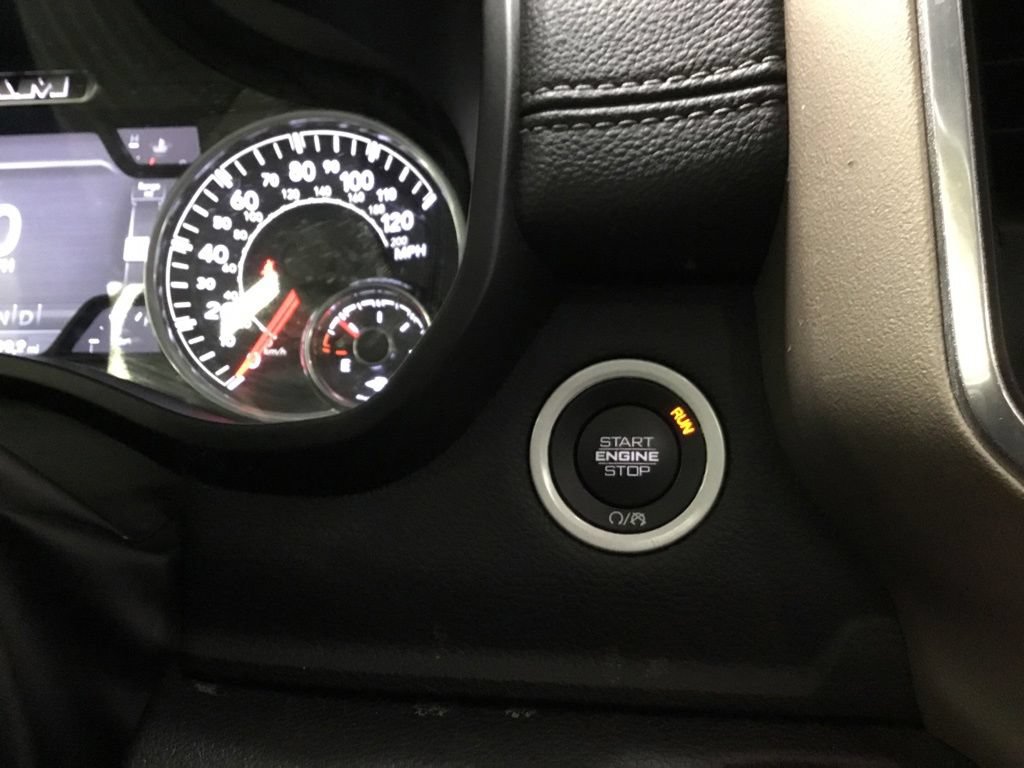 Used 2022 RAM 1500 Laramie AWD/4WD image 39