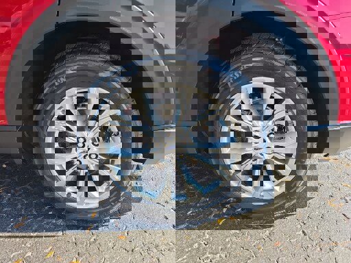 Certified 2022 Ford Explorer XLT w/ Equipment Group 202A image 21