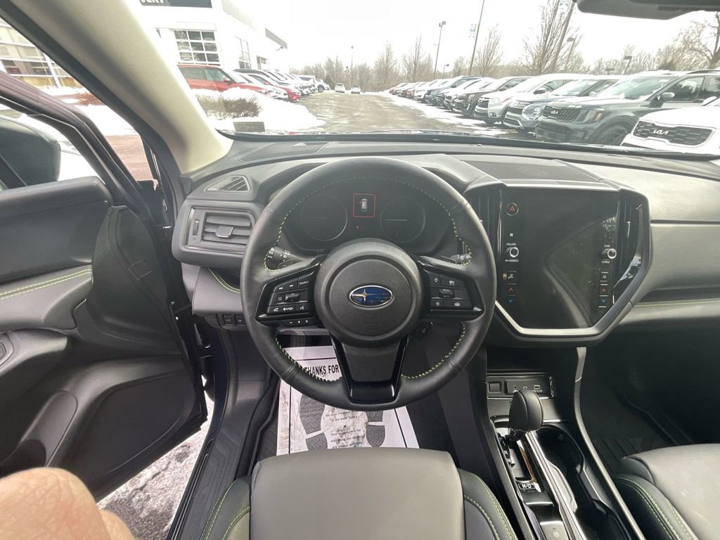 Used 2025 Subaru Ascent Onyx Edition image 15