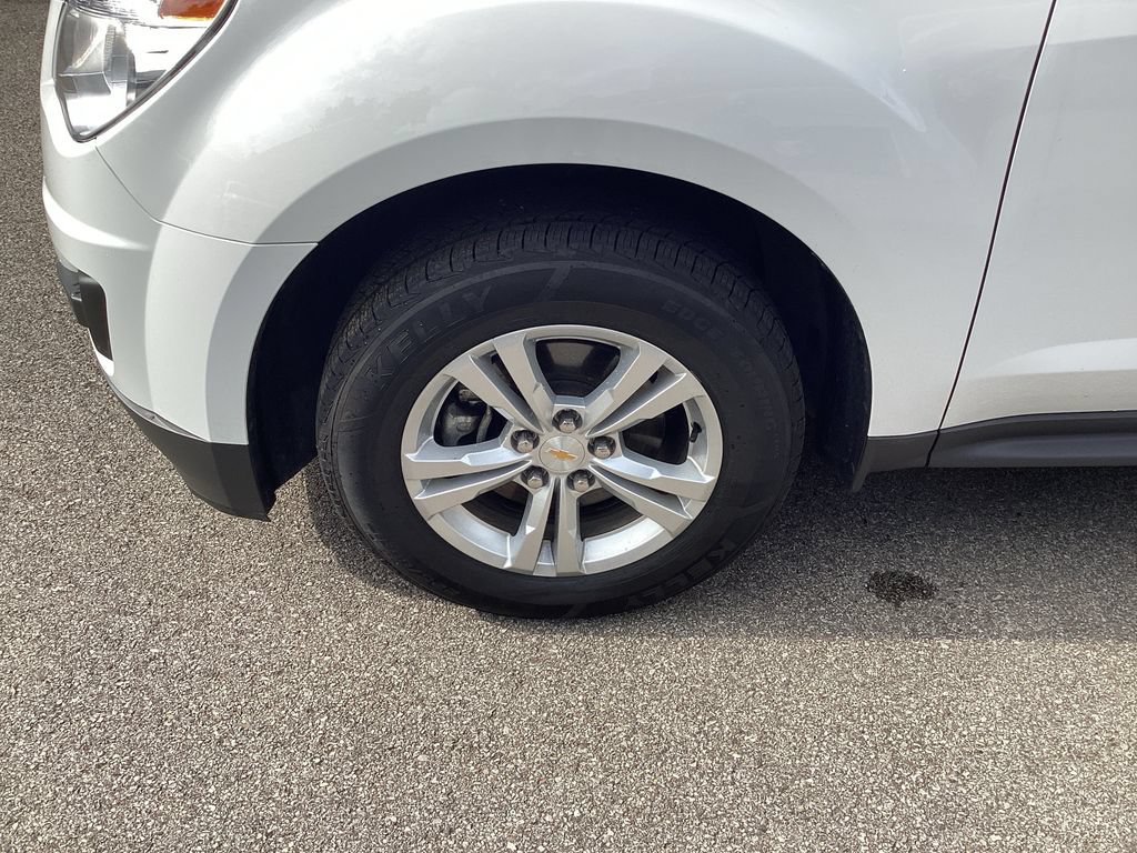 Used 2015 Chevrolet Equinox LS FWD image 23