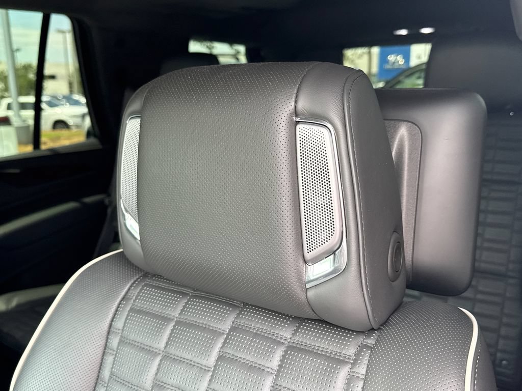 Used 2023 Cadillac Escalade Sport Platinum AWD/4WD image 37