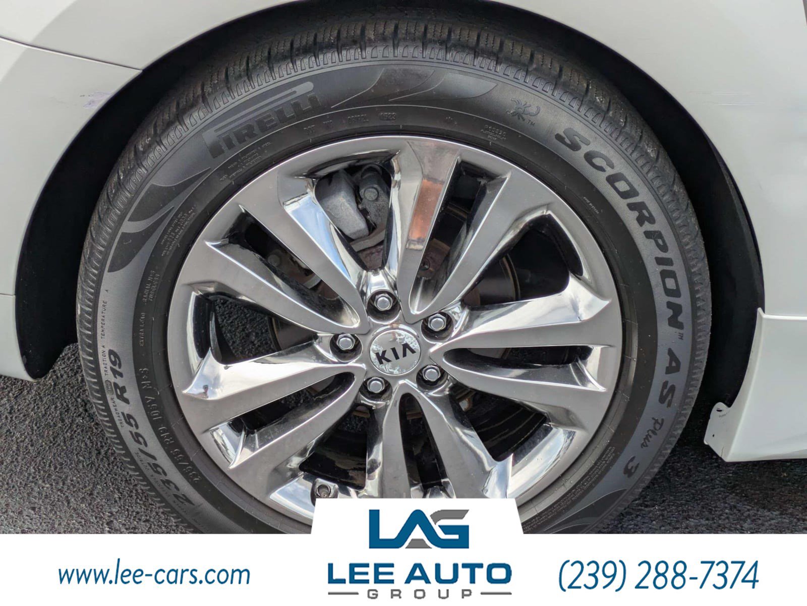 Used 2017 Kia Sedona SX Limited w/ Option Group 030 FWD image 9