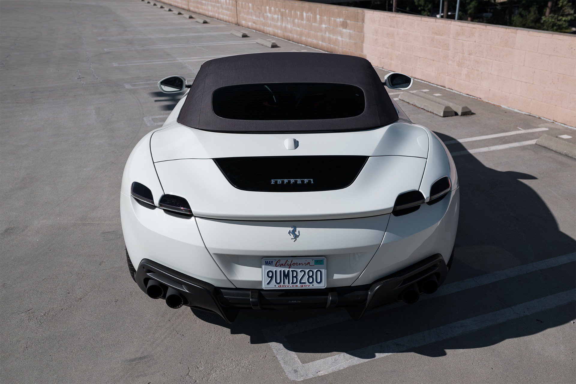 Used 2025 Ferrari Roma Spider RWD image 22