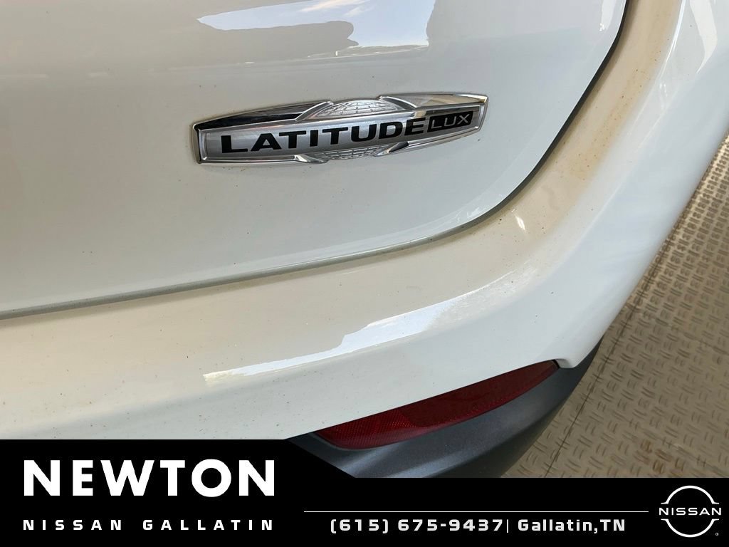 Used 2022 Jeep Compass Latitude AWD/4WD image 9