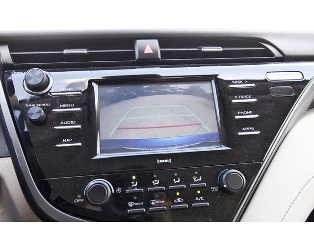 Used 2020 Toyota Camry LE image 24