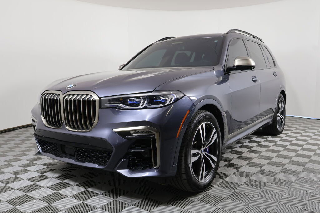 Used 2020 BMW X7 M50i image 6