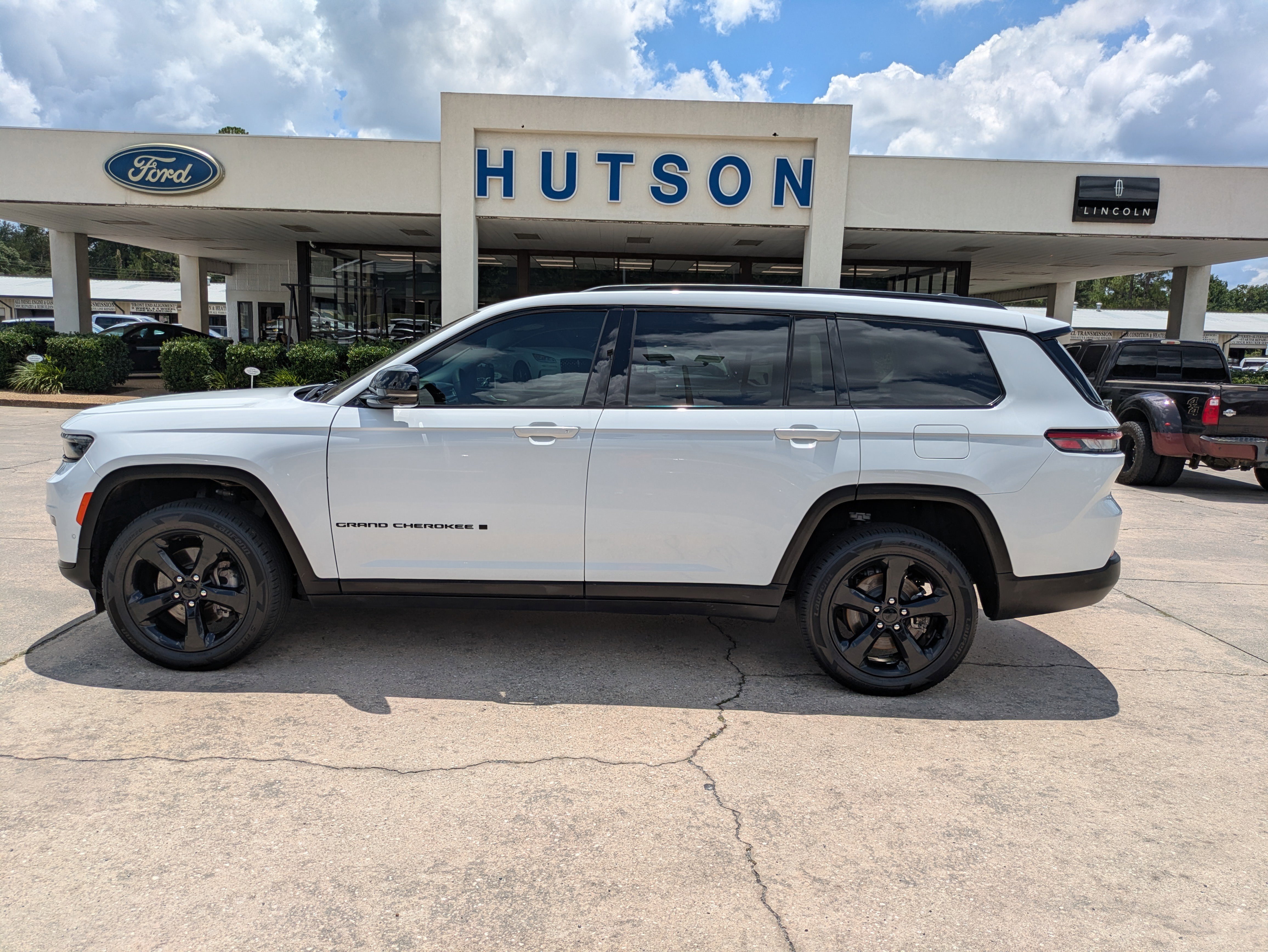 Used 2023 Jeep Grand Cherokee L Limited w/ Luxury Tech Group II