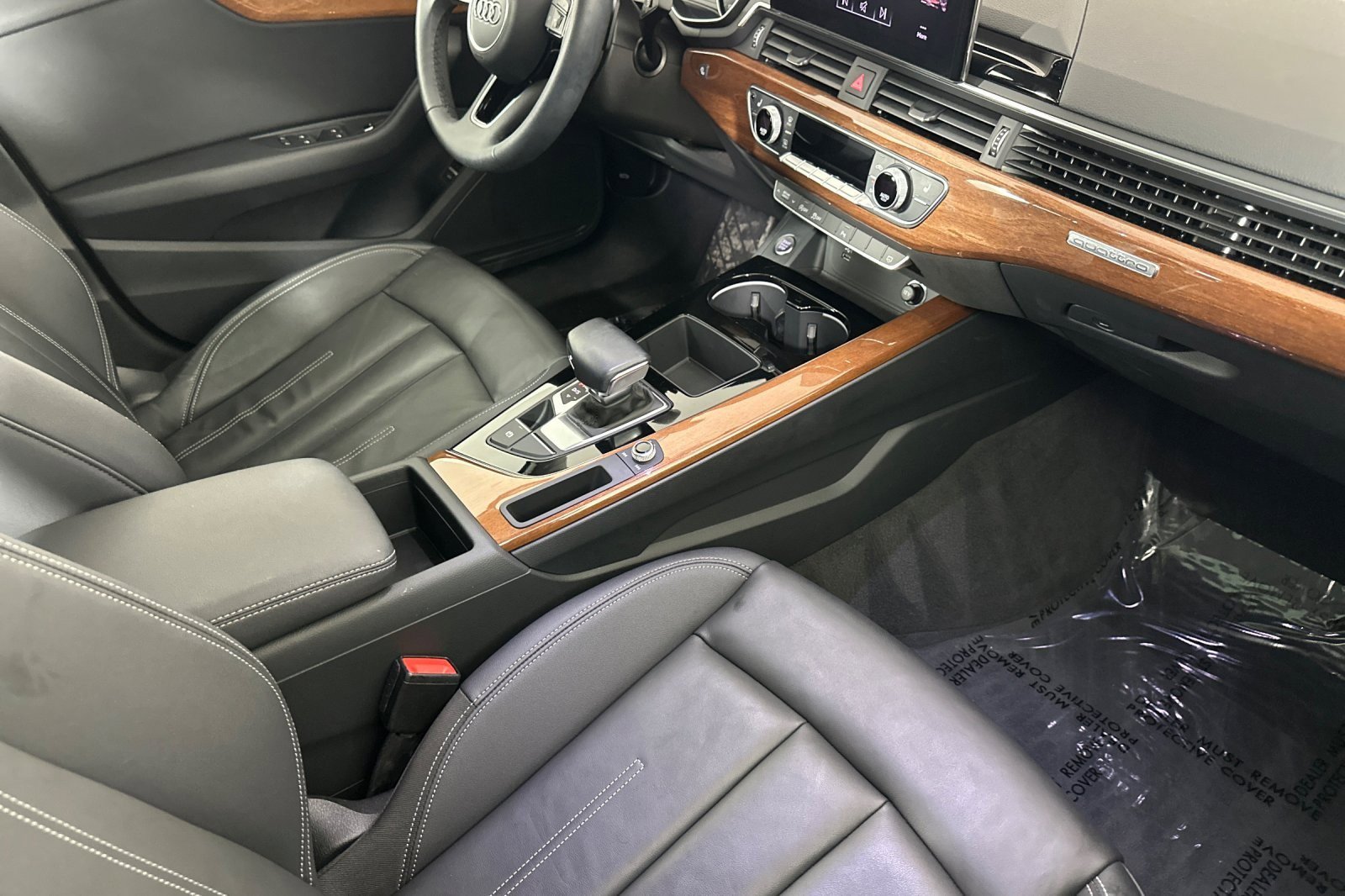 Used 2023 Audi A4 2.0T Premium w/ Convenience Package image 14