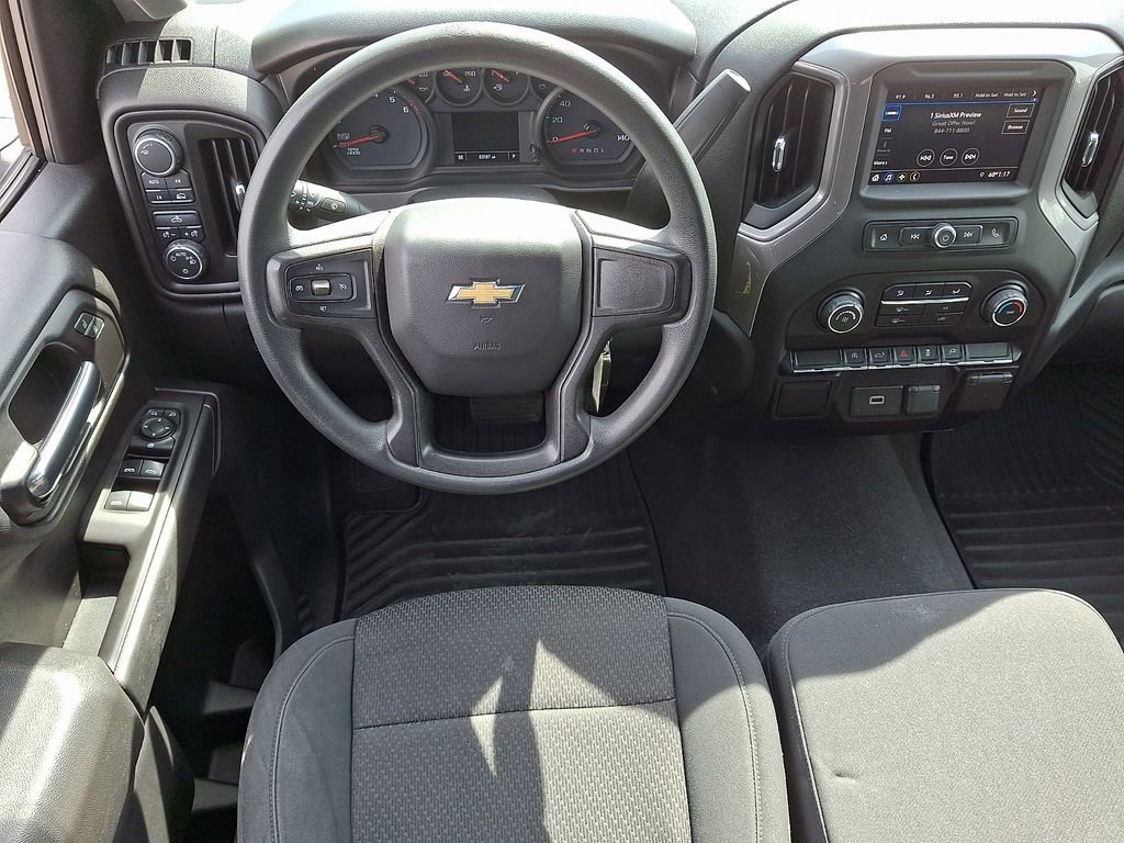 Used 2020 Chevrolet Silverado 1500 Custom w/ Custom Value Package image 11