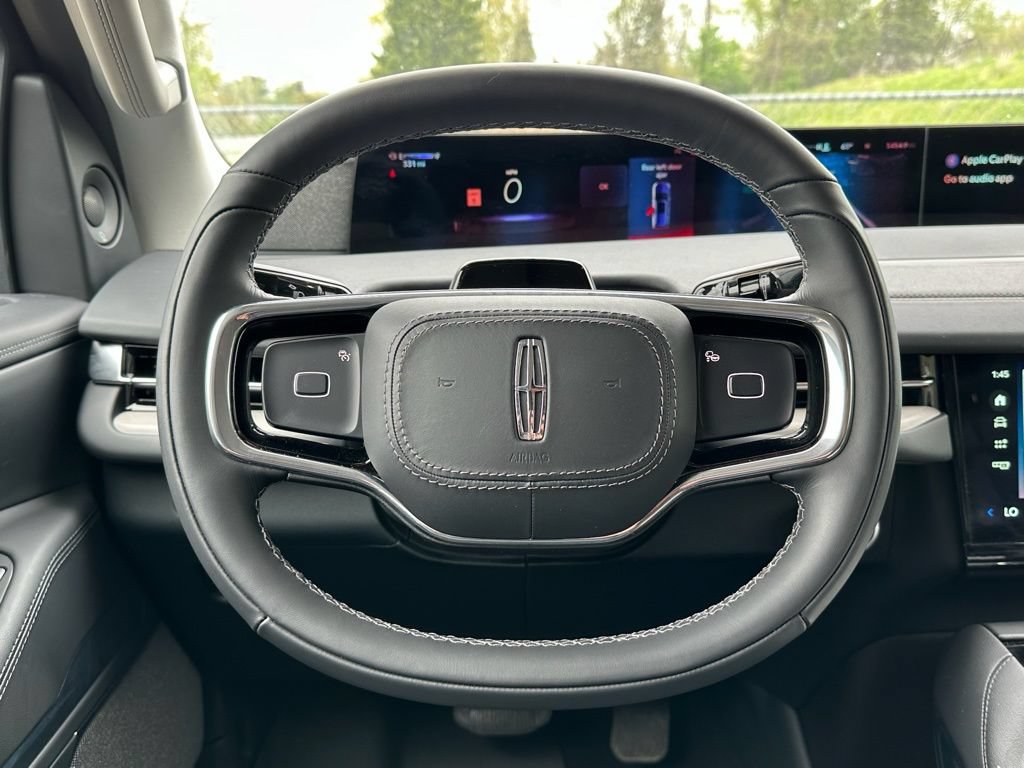 New 2025 Lincoln Navigator Reserve AWD/4WD image 8