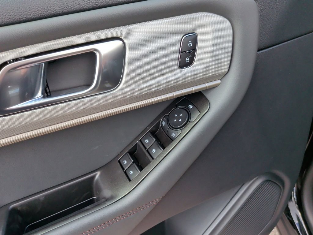 New 2027 Ford Explorer Active RWD image 11