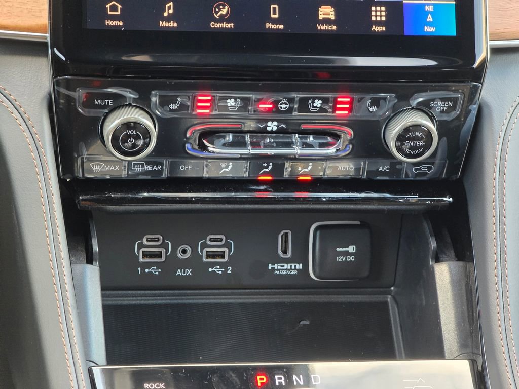 New 2025 Jeep Grand Cherokee Summit image 34