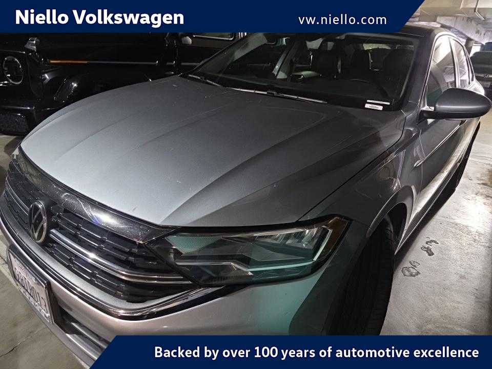 Used 2022 Volkswagen Jetta SE