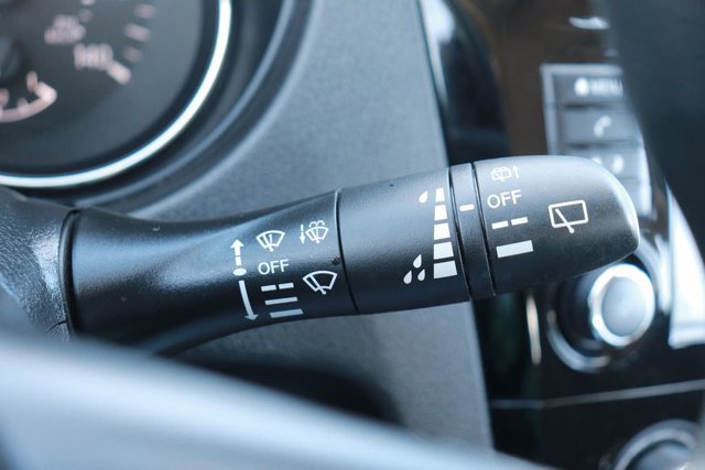 Used 2022 Nissan Rogue Sport S image 21