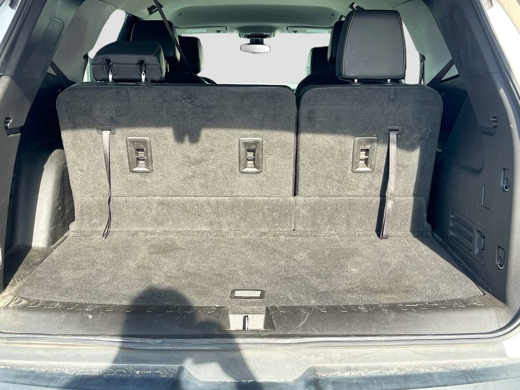 Used 2021 Chevrolet Traverse LT FWD image 27