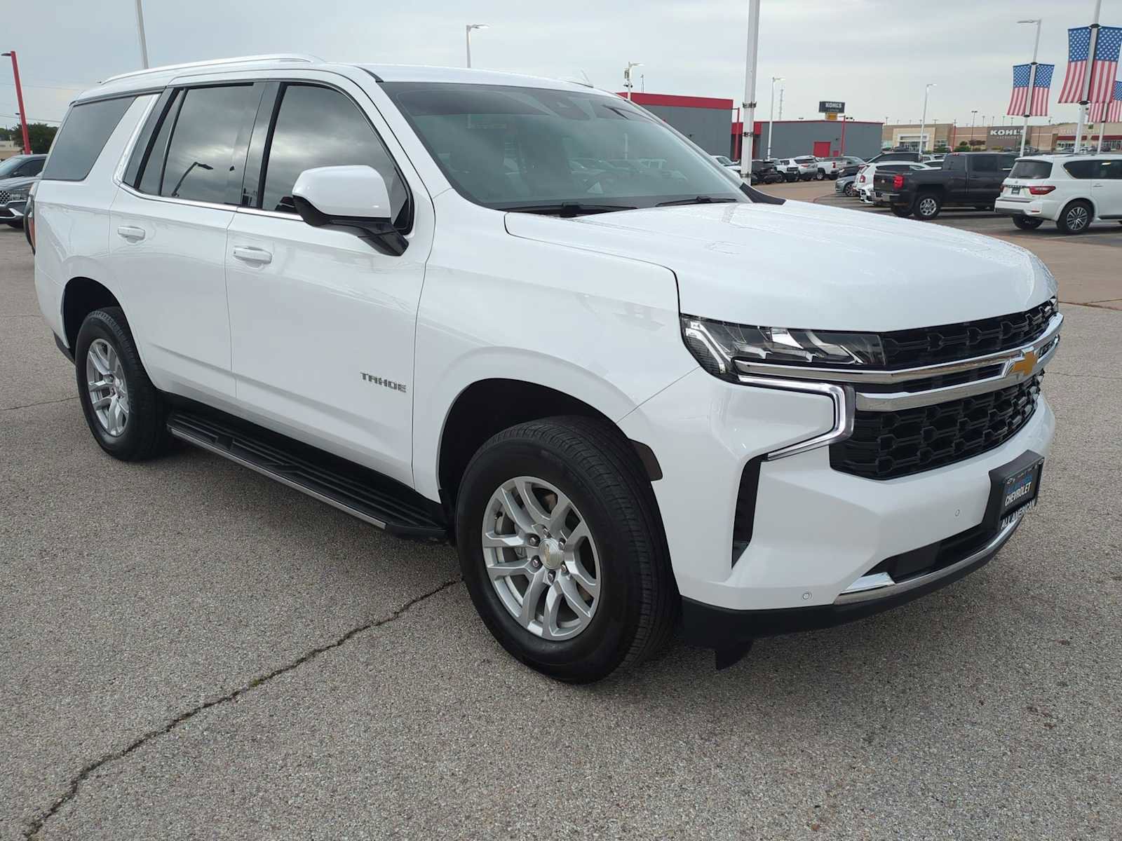 Used 2024 Chevrolet Tahoe LS w/ Driver Alert Package RWD image 2