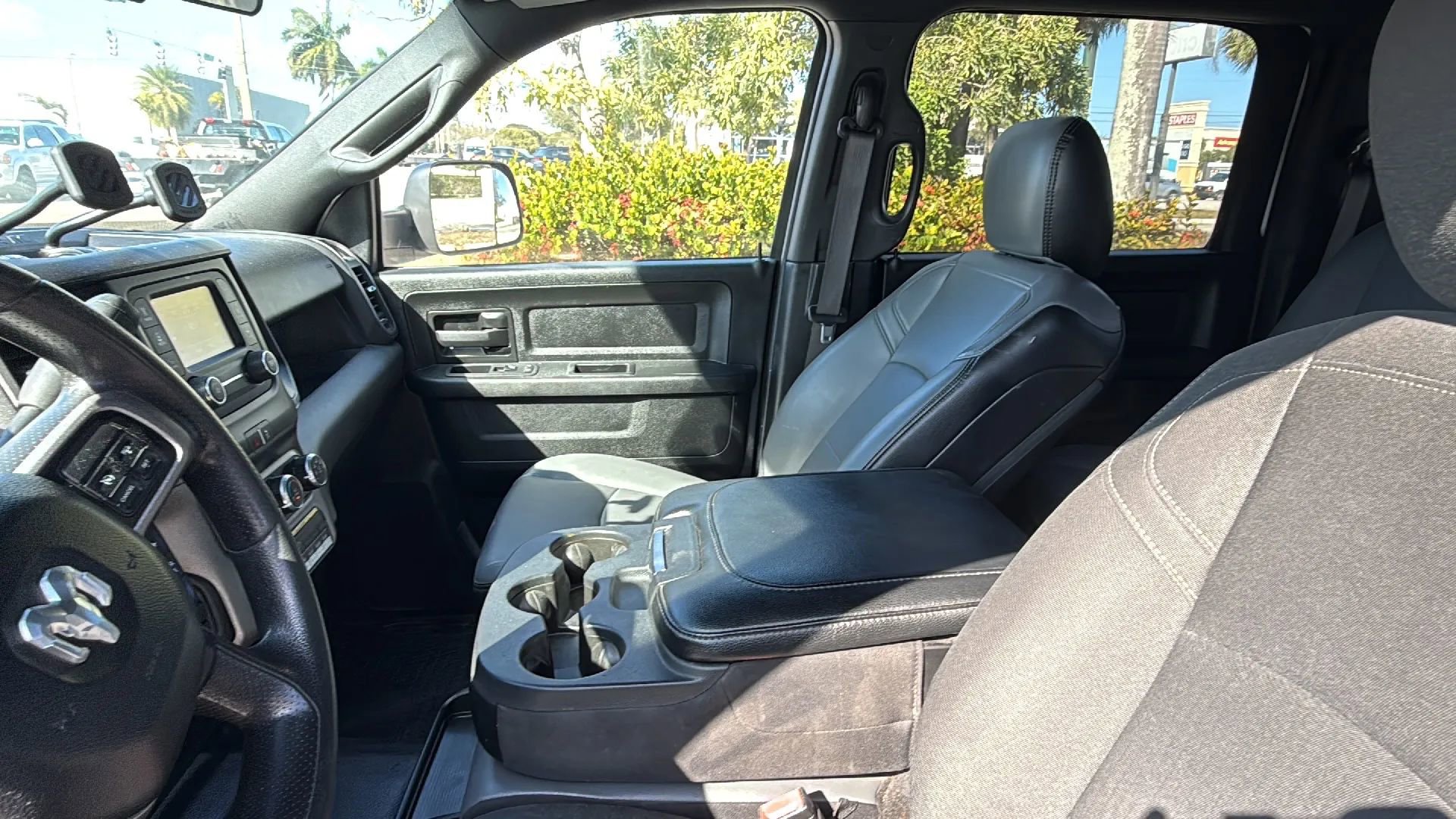 Used 2022 RAM 3500 Tradesman image 10