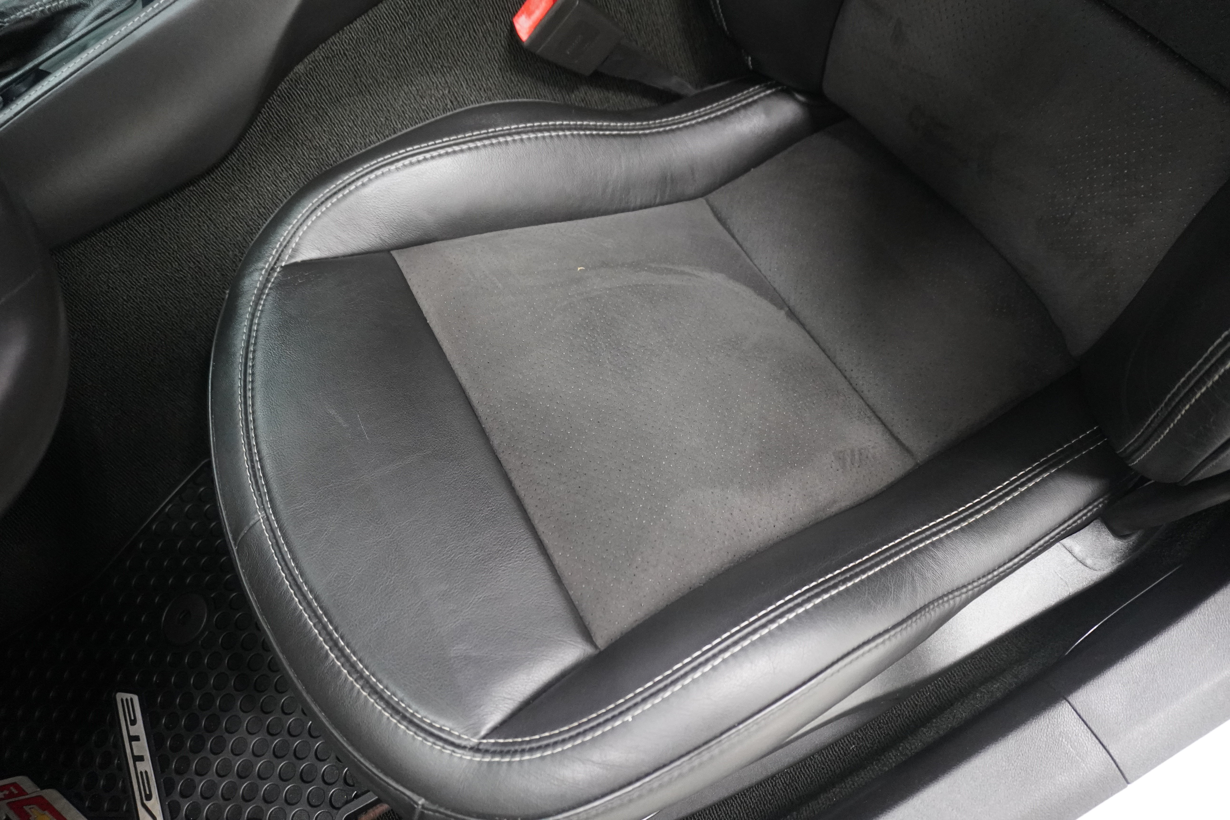 Used 2014 Chevrolet Corvette Stingray Coupe w/ 3LT Preferred Equipment Group RWD image 12
