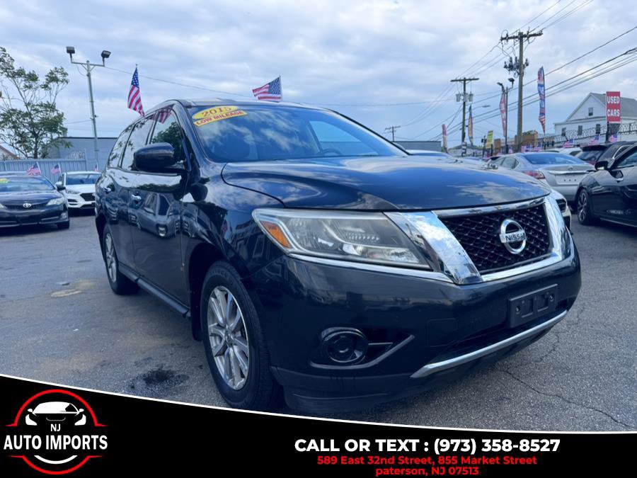 Used 2015 Nissan Pathfinder S image 3