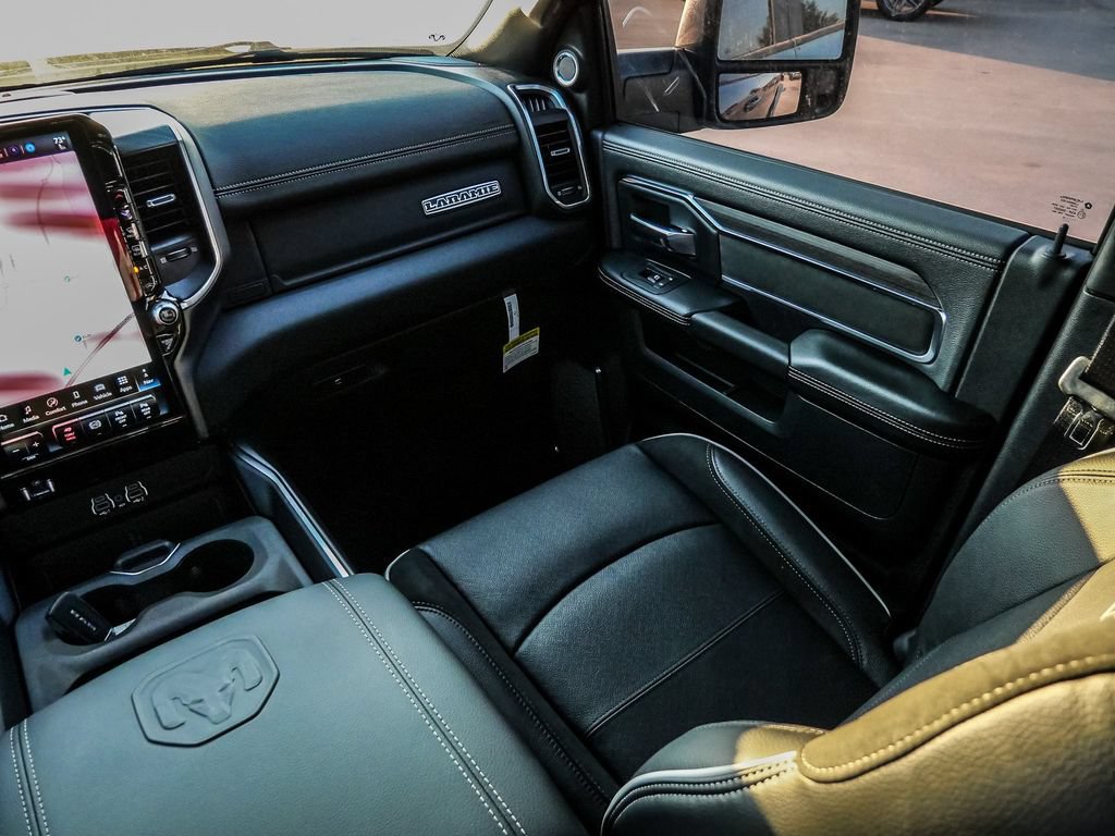 New 2026 RAM 2500 Laramie AWD/4WD image 37