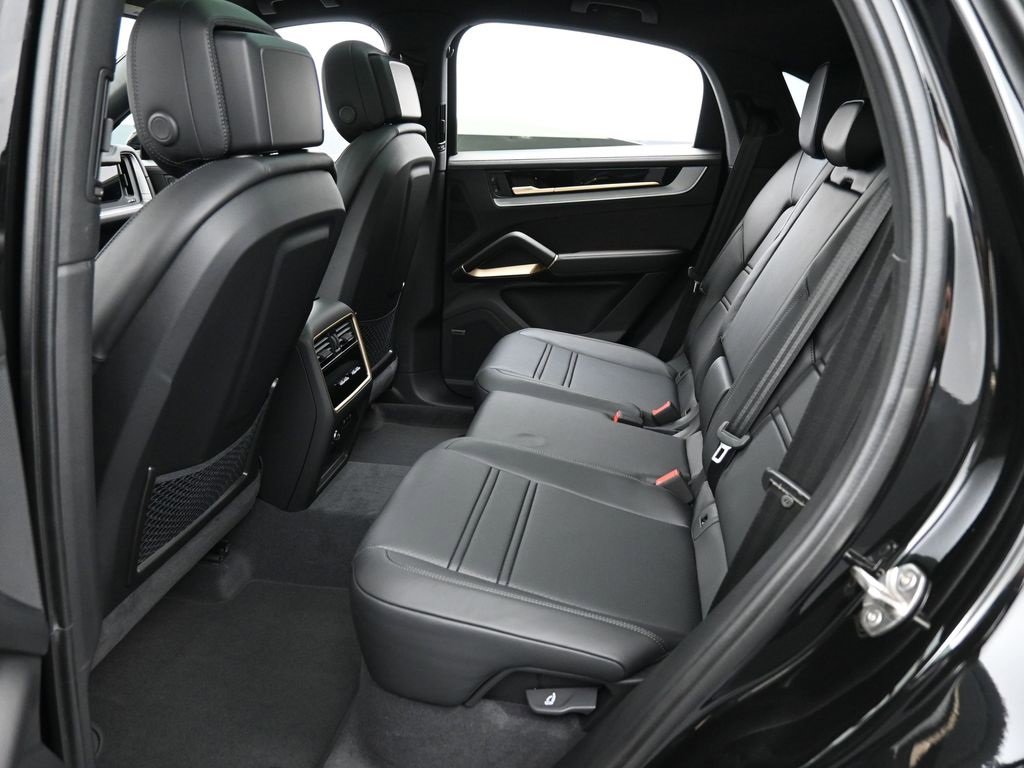 New 2026 Porsche Cayenne S image 26