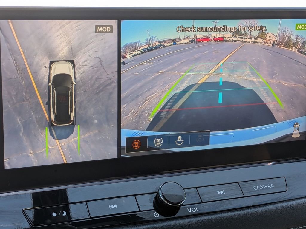 Used 2024 Nissan Rogue Platinum w/ Platinum Premium Package image 18