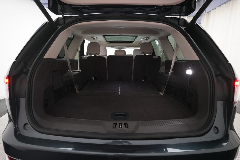 Used 2023 Lincoln Aviator Reserve w/ Equipment Group 201A AWD/4WD image 10