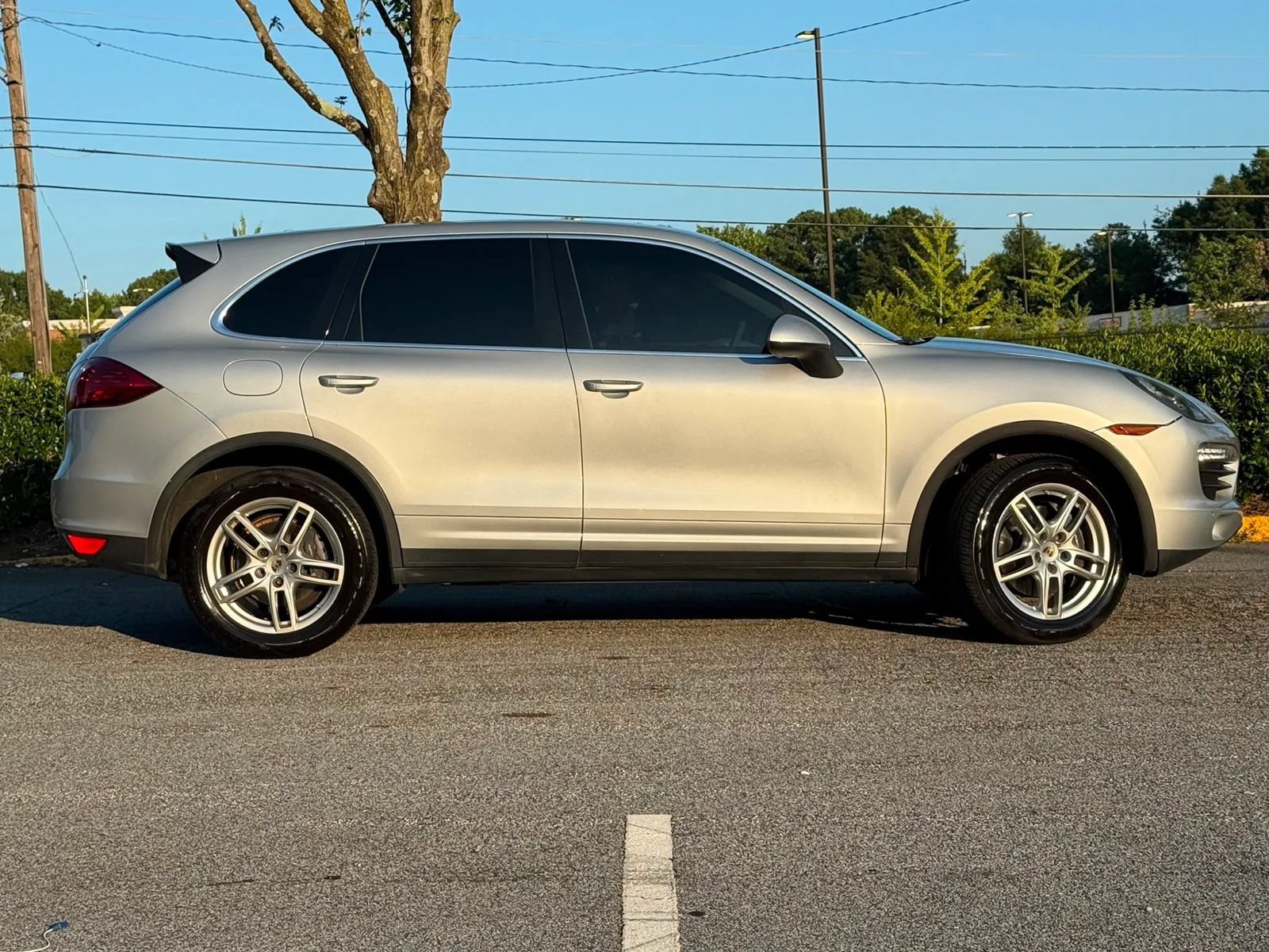 Used 2013 Porsche Cayenne AWD/4WD image 5