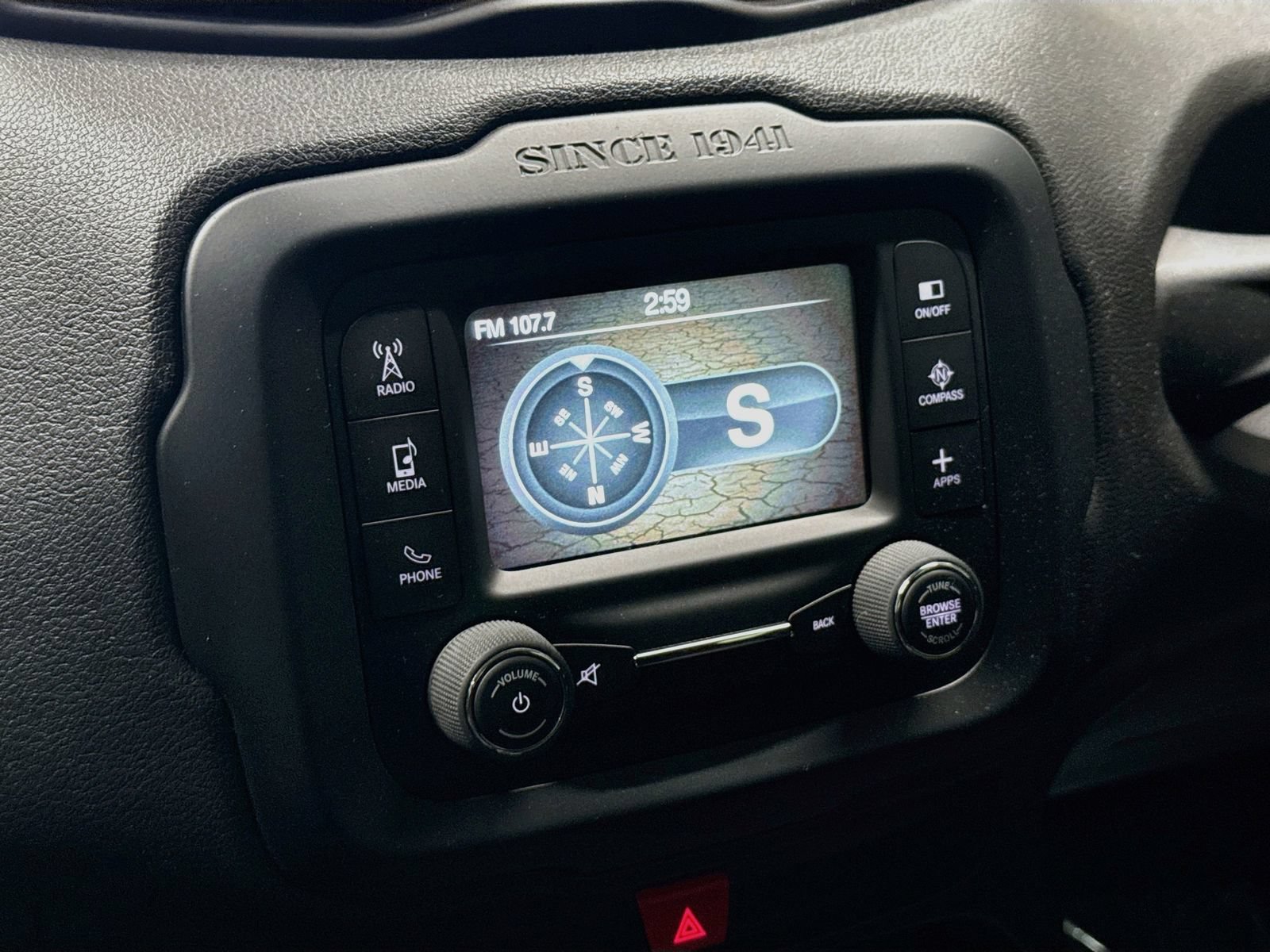 Used 2016 Jeep Renegade Sport w/ Power & Air Group FWD image 16