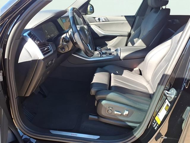 Used 2019 BMW X5 xDrive40i w/ Premium Package 2 image 9