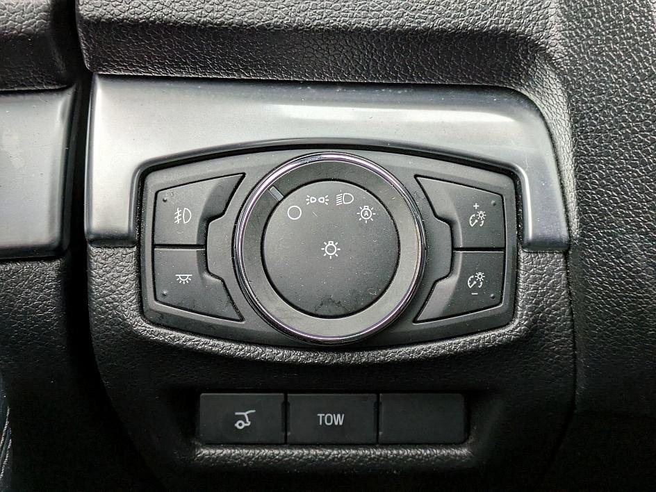 Used 2018 Ford Explorer Sport w/ Equipment Group 401A image 18